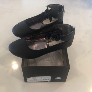 Kenneth Cole Rose Bow Black shoes